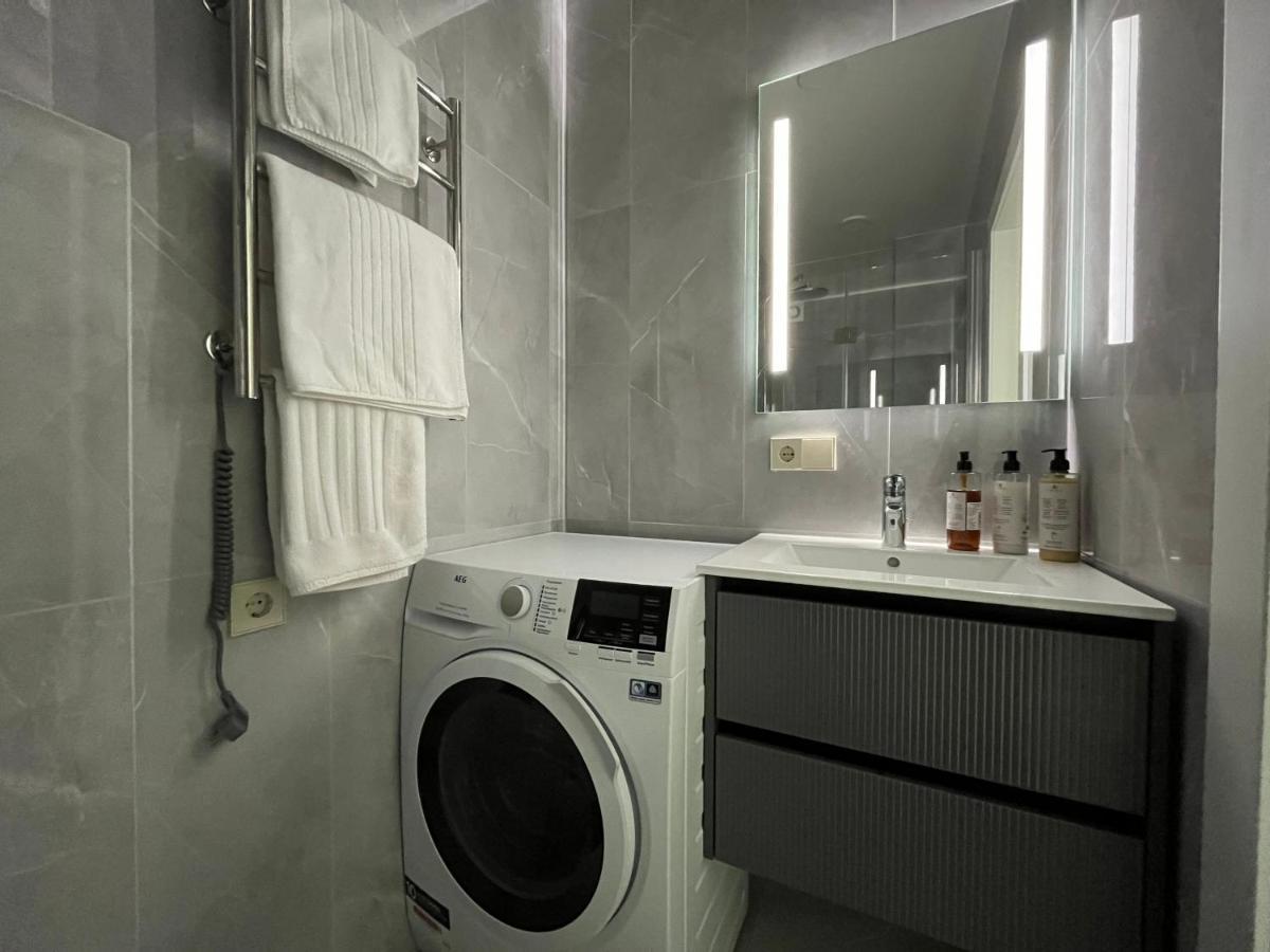 Luxuria Modern Apartments - Self Check-In Siauliai  Exterior photo